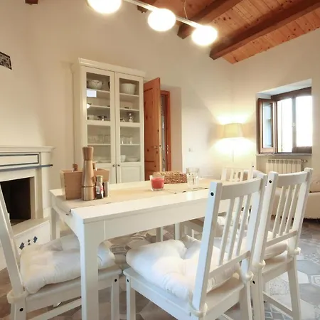 بيت للعطل 3 Bedroom Stunning In ماراتييا
